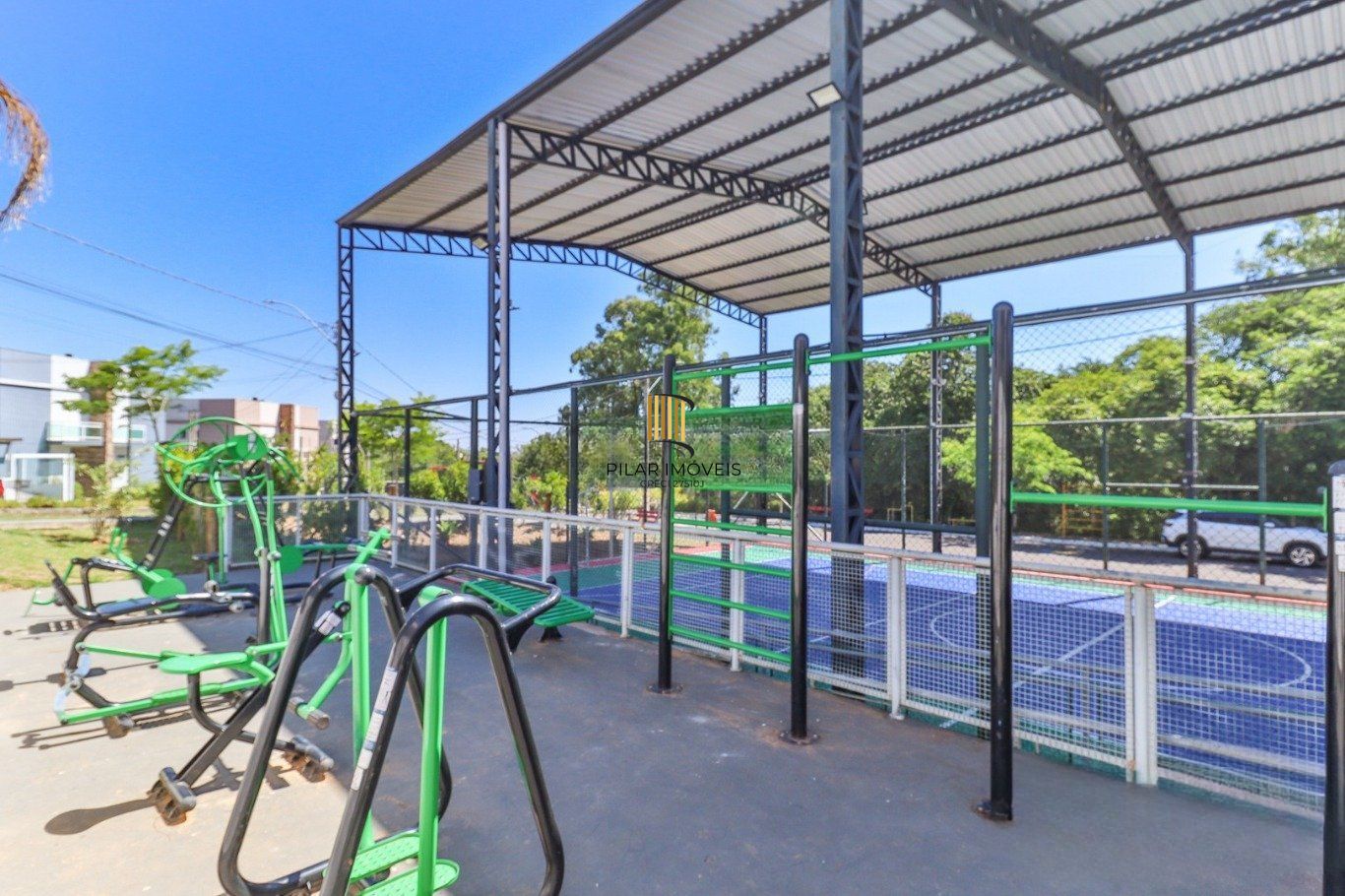 Casa em Condomínio com 3 Dormitórios e Energia Solar na Lomba do Pinheiro