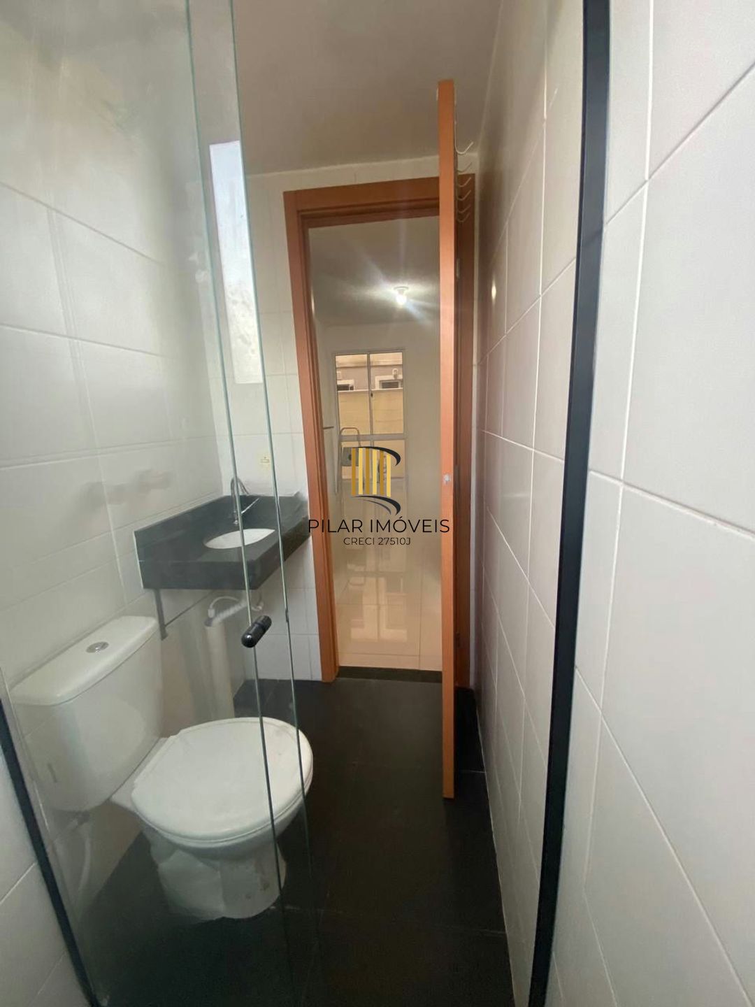 Apartamento de 2 dormitórios, piscina e 1 vaga de garagem em Canoas.