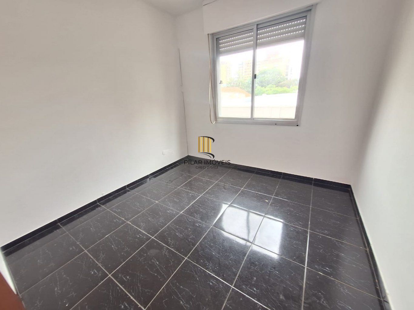 Apartamento à venda com 3 dormitórios 94 m² no bairro Menino Deus