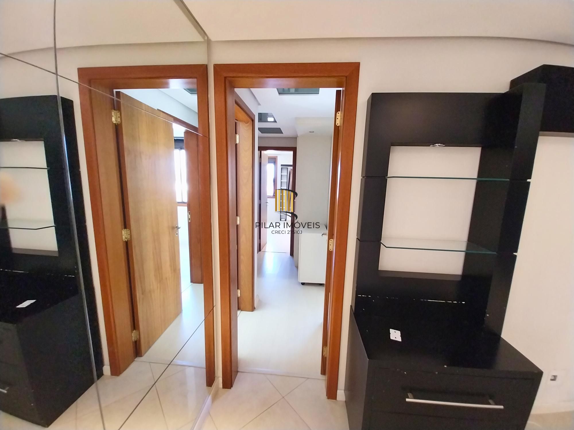 Apartamento 3 dorms à venda Rua Roque Calage, Passo da Areia - Porto Alegre
