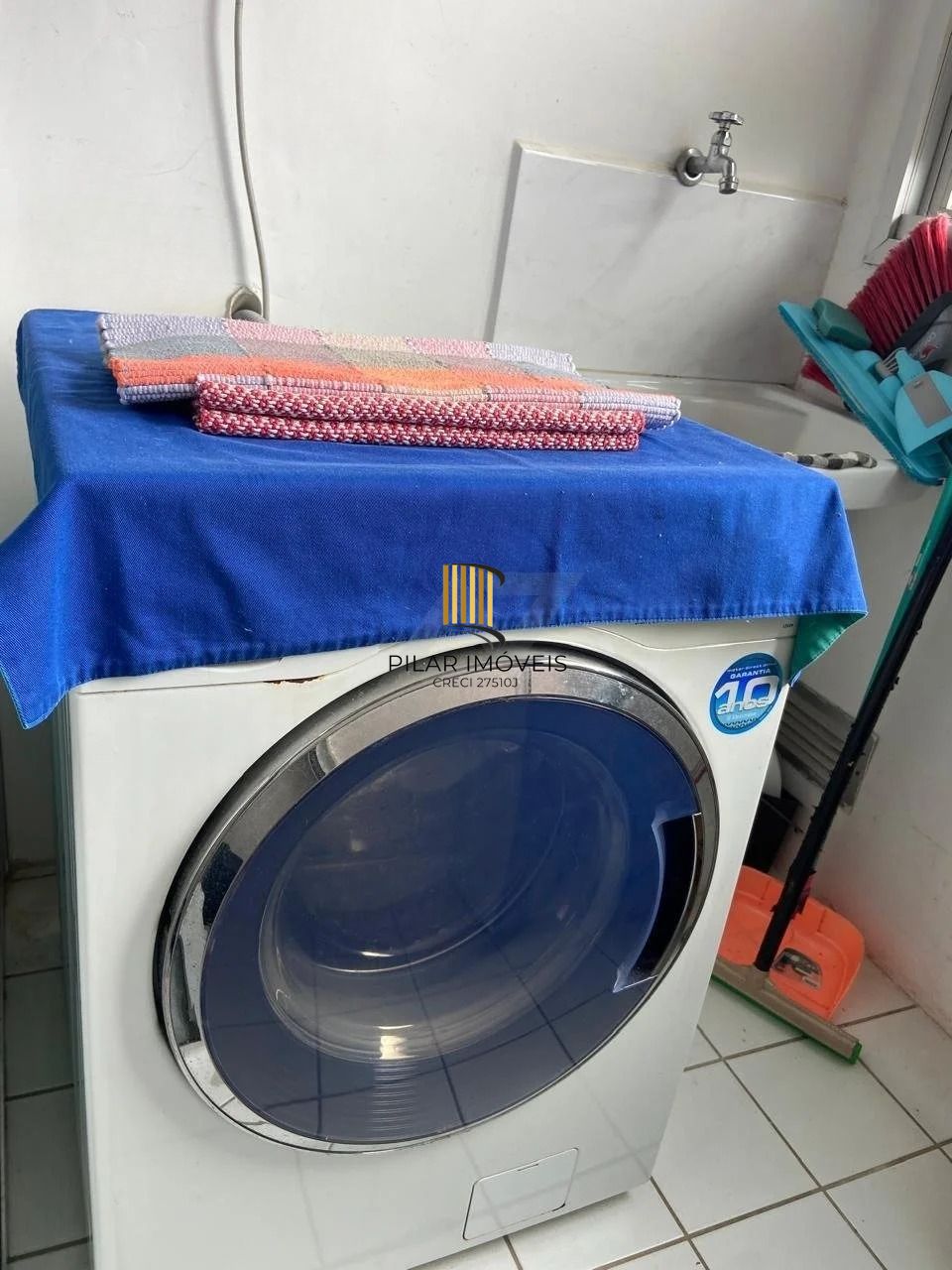 Apartamento 2 Dormitórios com 1 vaga coberta e elevador no Alto Petrópolis