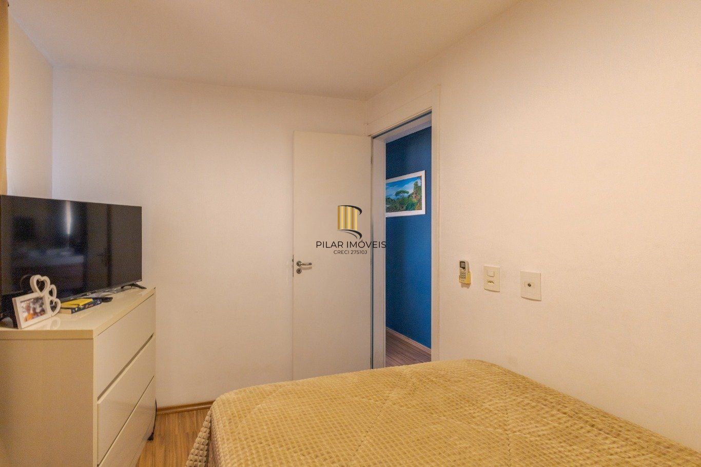Apartamento semi mobiliado 2 quartos e 1 vaga no bairro Sarandi