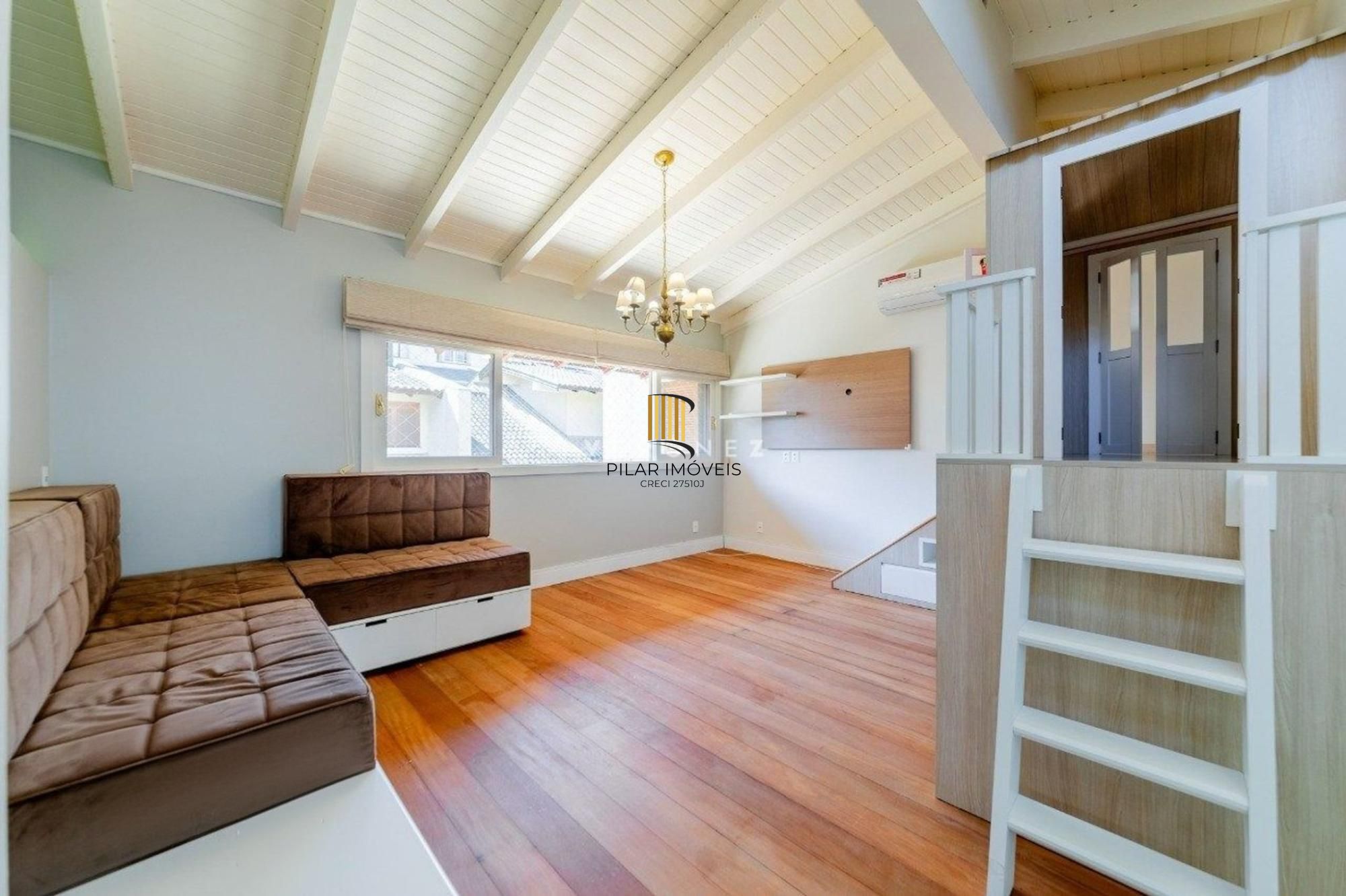 Casa em Condomínio com 5 quartos e 390m² à venda em Boa Vista, Porto Alegre.