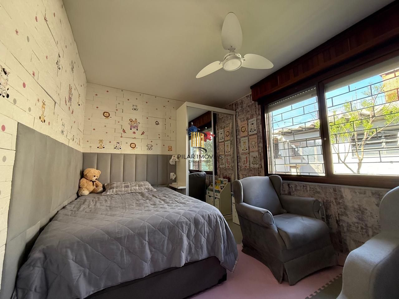 Casa semi mobiliada de 4 dormitórios bairro São Sebastião