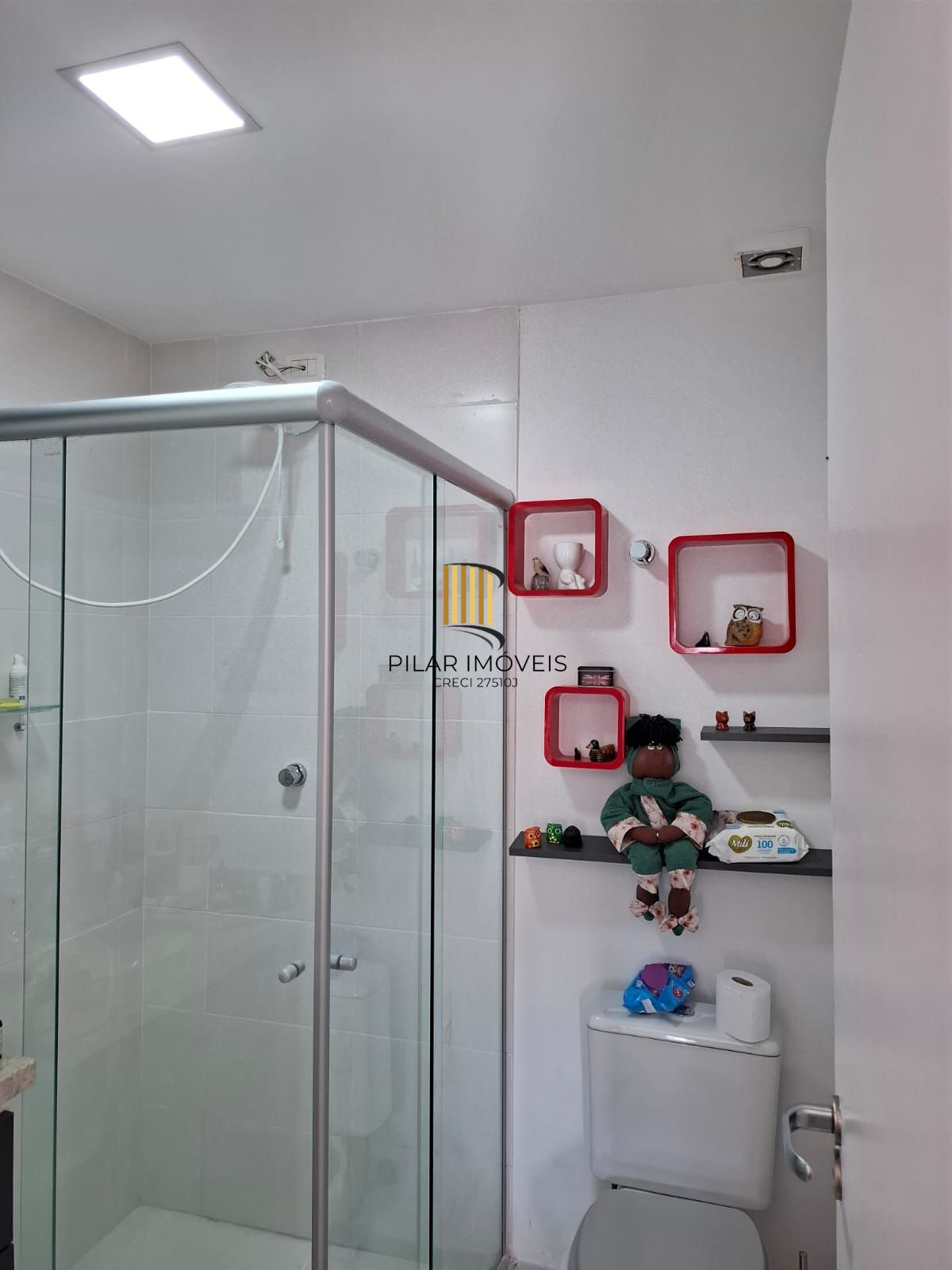 Casa de condomínio com 2 quartos, vaga e pátio no bairro parque Santa Fe