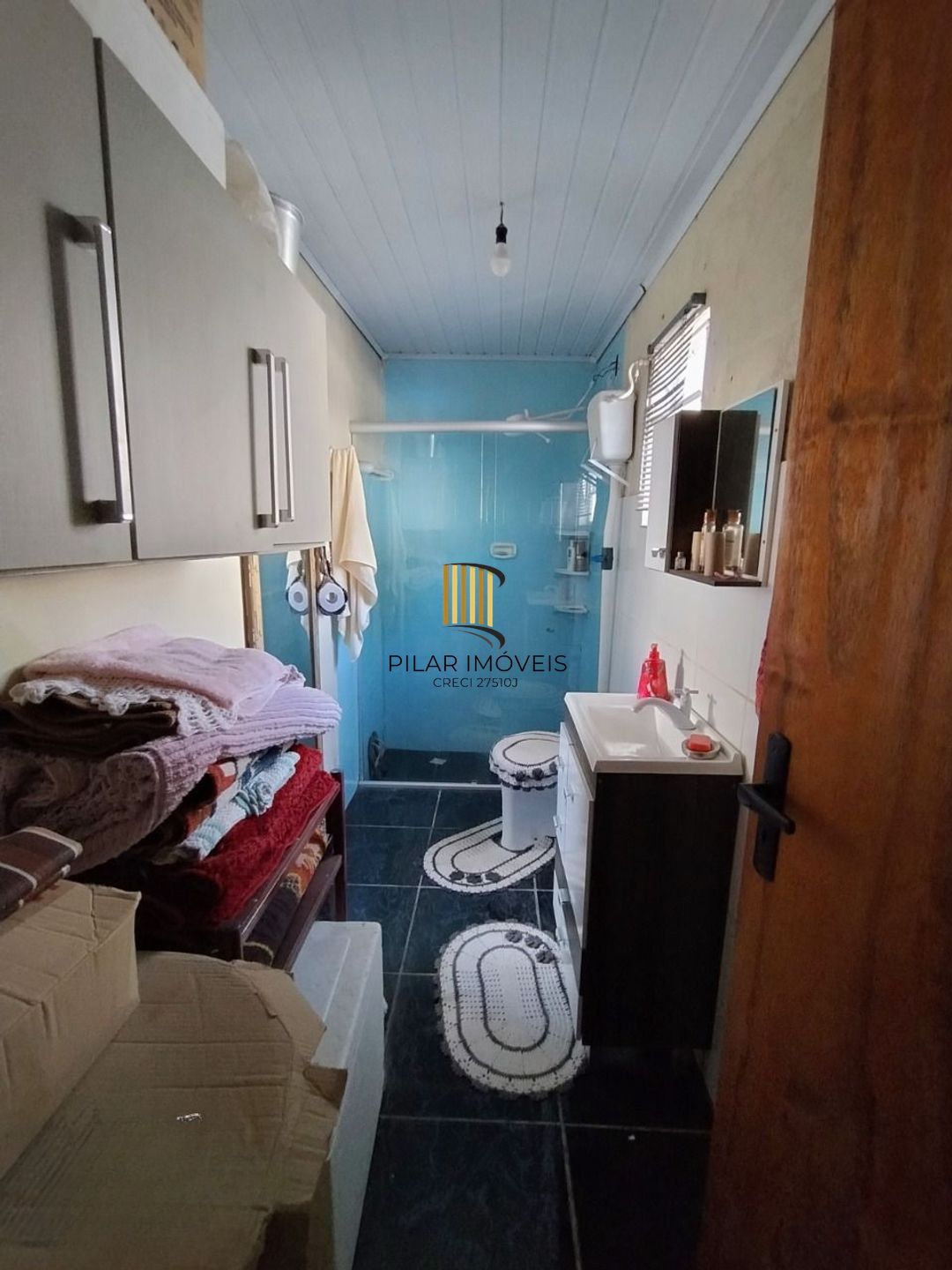 Casa de 3 dormitórios e 4 vagas de garagem em Canoas.