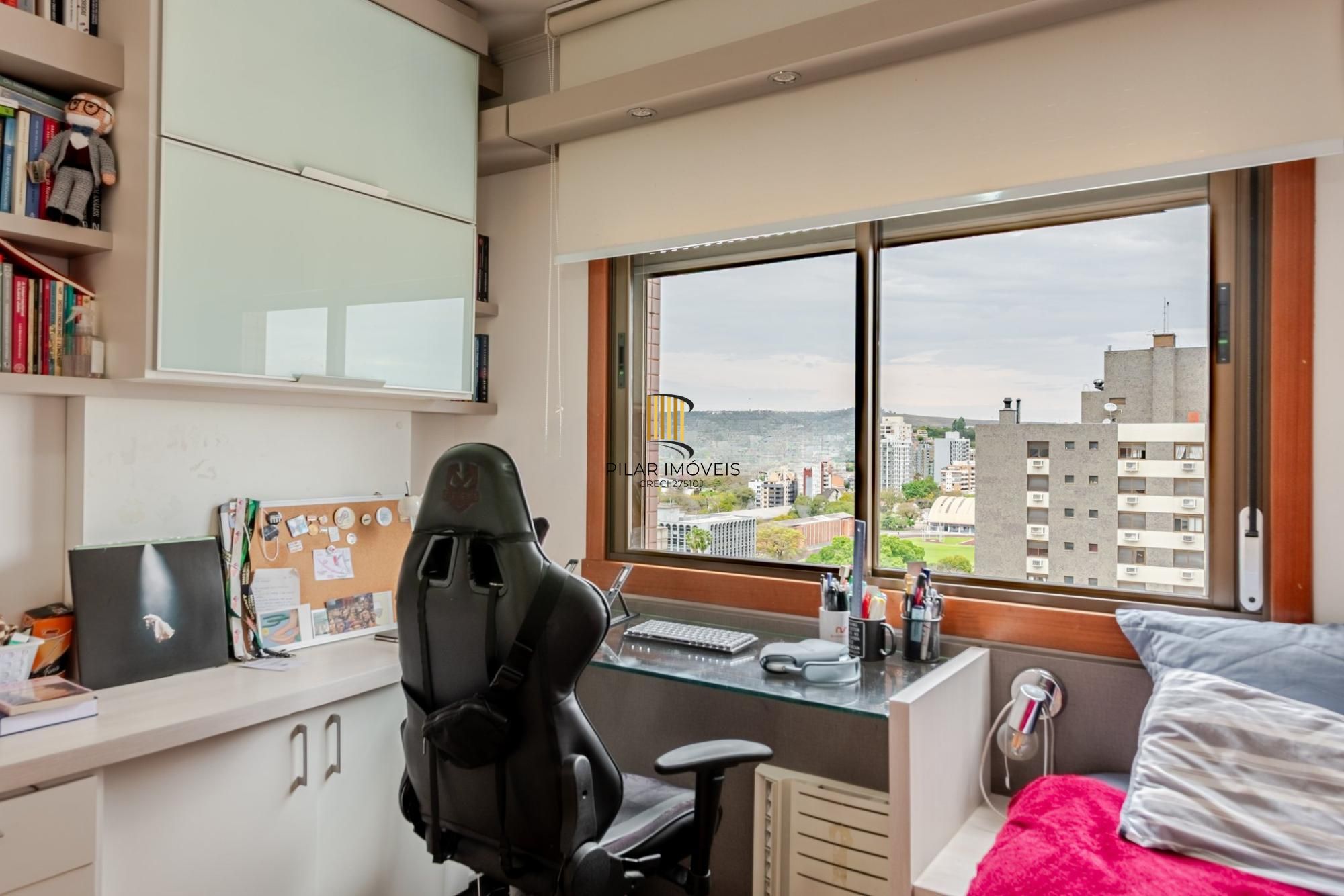 Apartamento 3 Dorm, 2 vagas e Elevador, com Vista para o Guaíba e vaga Dupla.