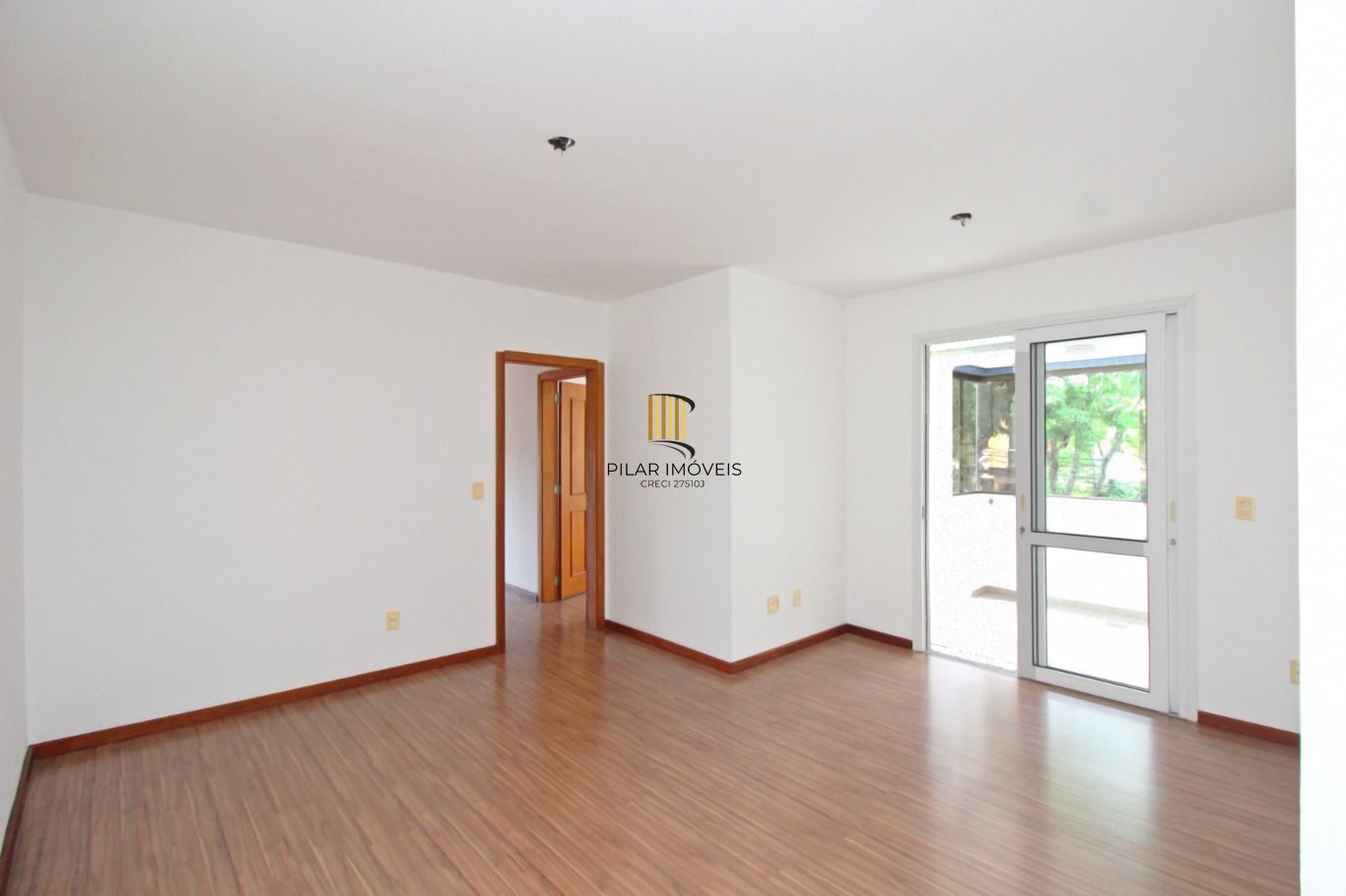 Apartamento com 3 Quartos, 1 suite e 1 vaga à Venda no bairro Tristeza.