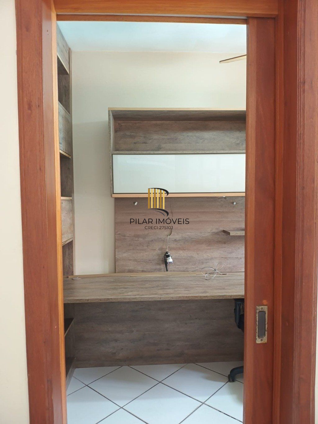 Casa semi mobiliada de 224m² com 3 quartos, 2 vagas de garagem em Canoas.