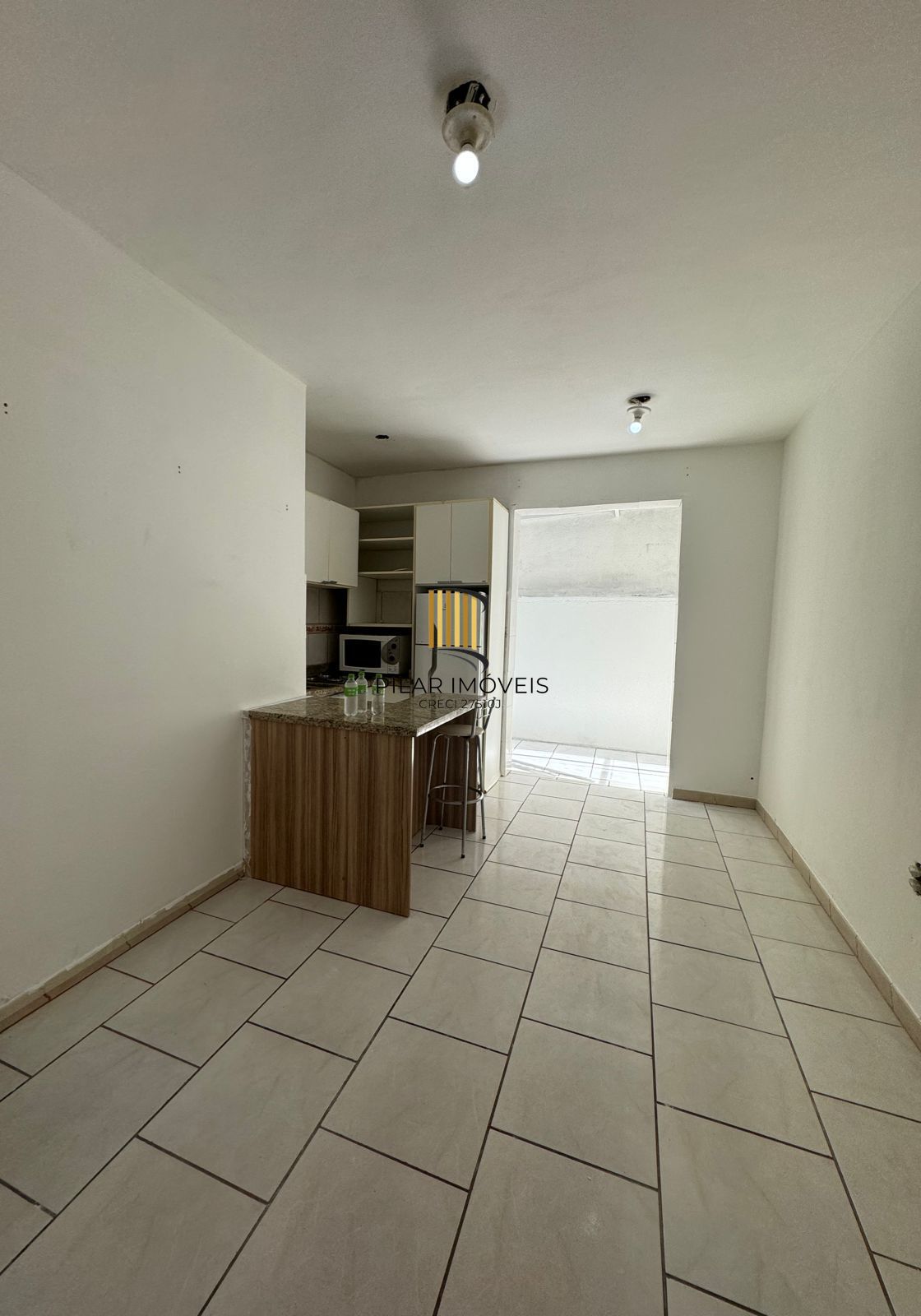 Apartamento térreo com 1 quarto no Bairro Santa Cecília/Bom Fim - Pilar Imóveis