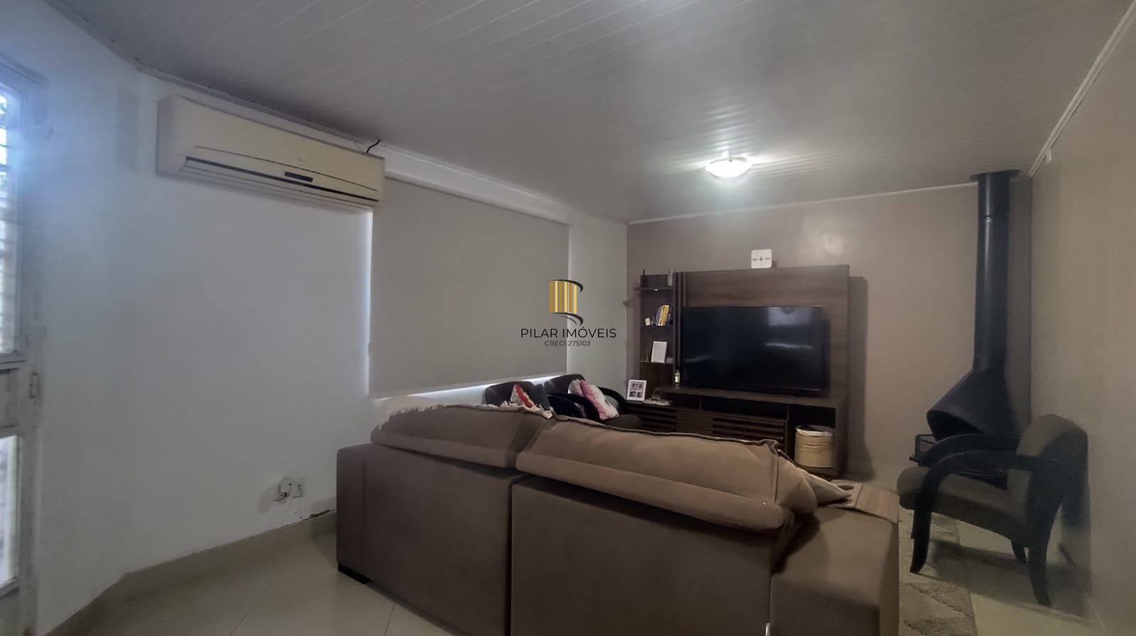 Casa térrea de 3 quartos, suíte, 3 vagas no bairro Santa Fé