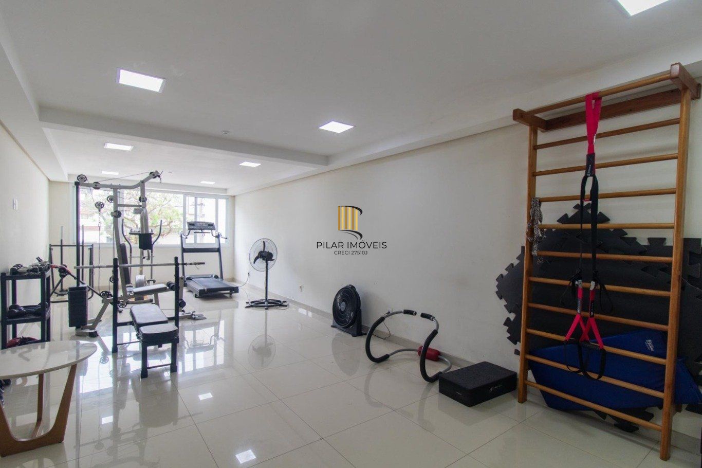 Apartamento com 1 quarto, 1 vaga e elevador no Bairro Cidade Baixa