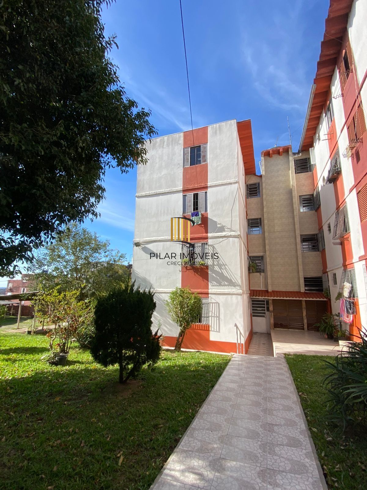 Apartamento com 2 dormitórios no Bairro Parque dos Maias