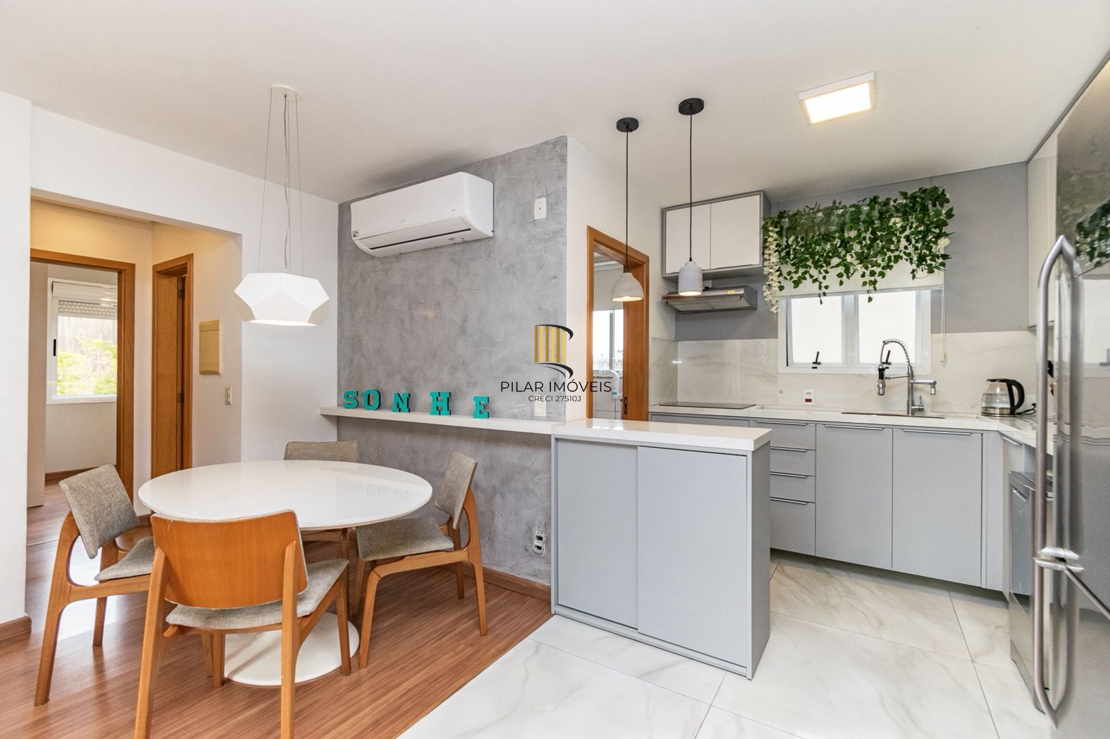 Apartamento 2 quartos, 1 suíte, 74m² e elevador no bairro Vila Ipiranga.