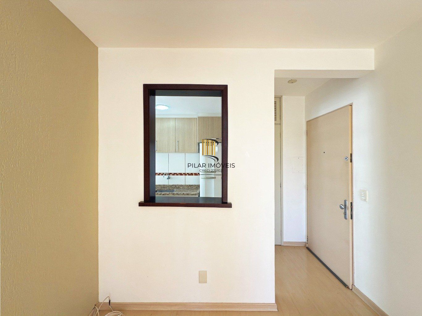 Apartamento com 2 quartos, vaga e elevador  no bairro Sarandi.