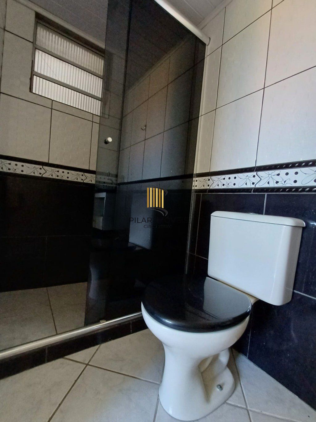 Apartamento de 2 dormitórios e 1 vaga de garagem em Canoas.