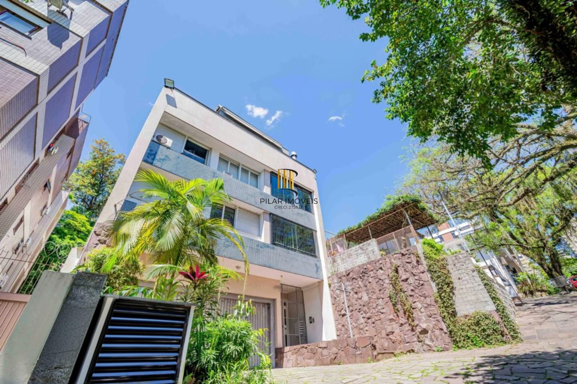 Apartamento garden com 2 quartos e 110m² à venda em Mont'serrat,