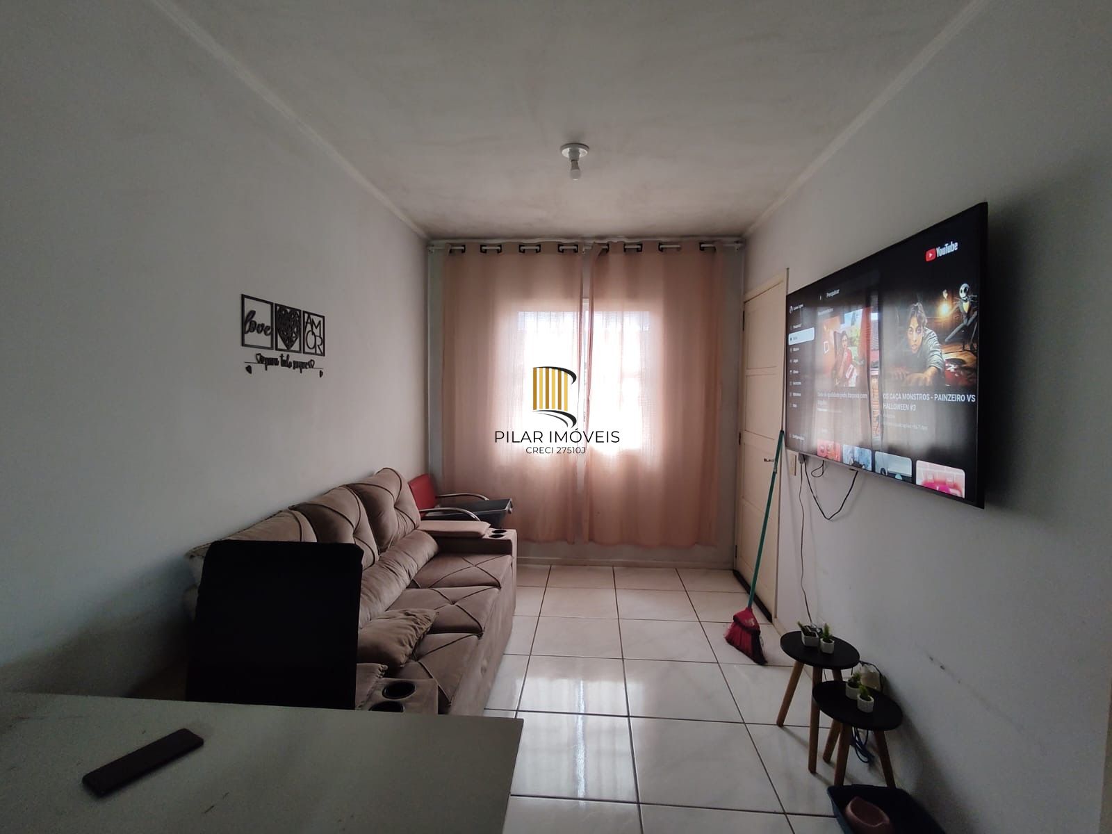 Casa Sobrado semi mobiliada com 2 dormitórios Avenida Juca Batista 115m2 - Pilar Imóveis