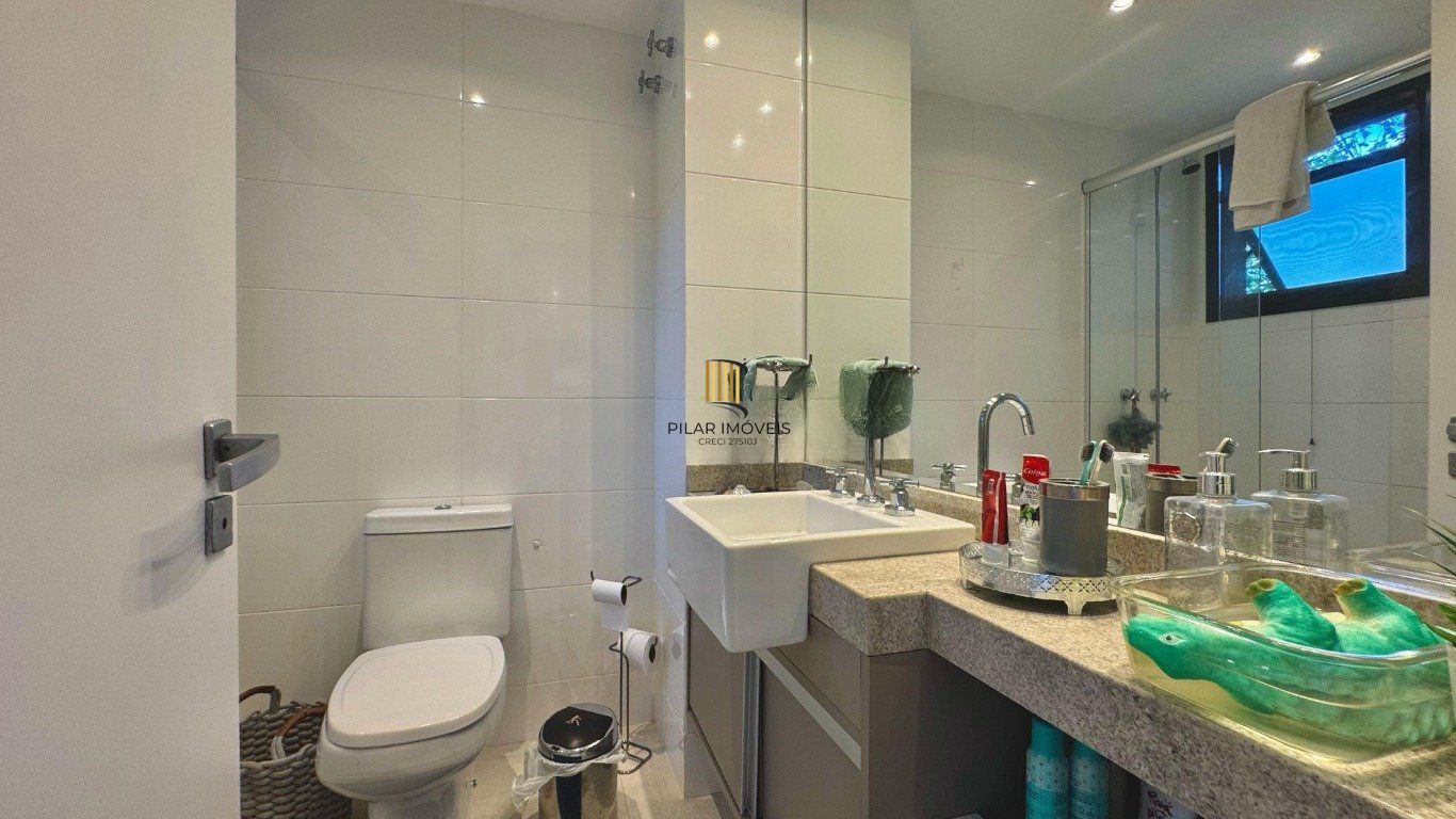 Apartamento semi mobiliado de 3 dormitórios no bairro Pedra Redonda