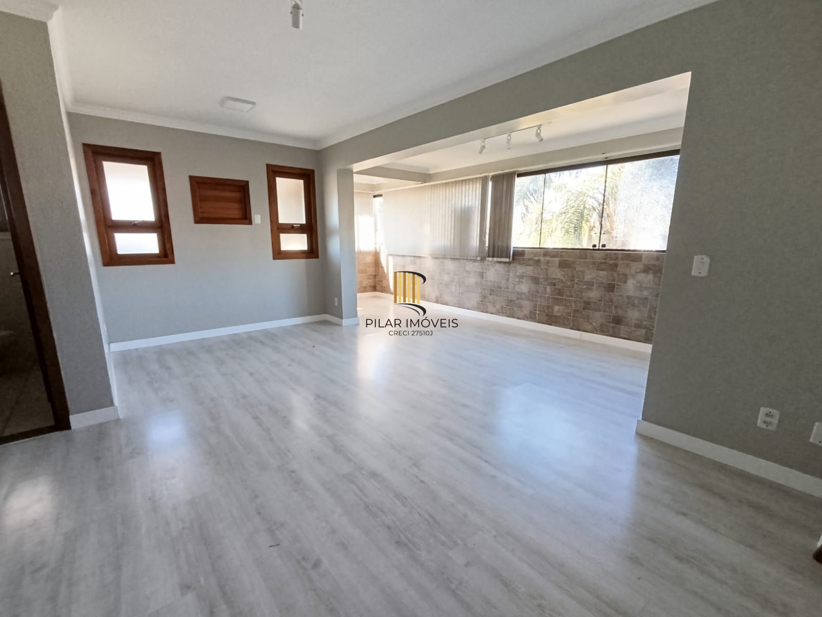 Apartamento de 3 quartos, elevador e 2 vagas no bairro Jardim Lindóia.