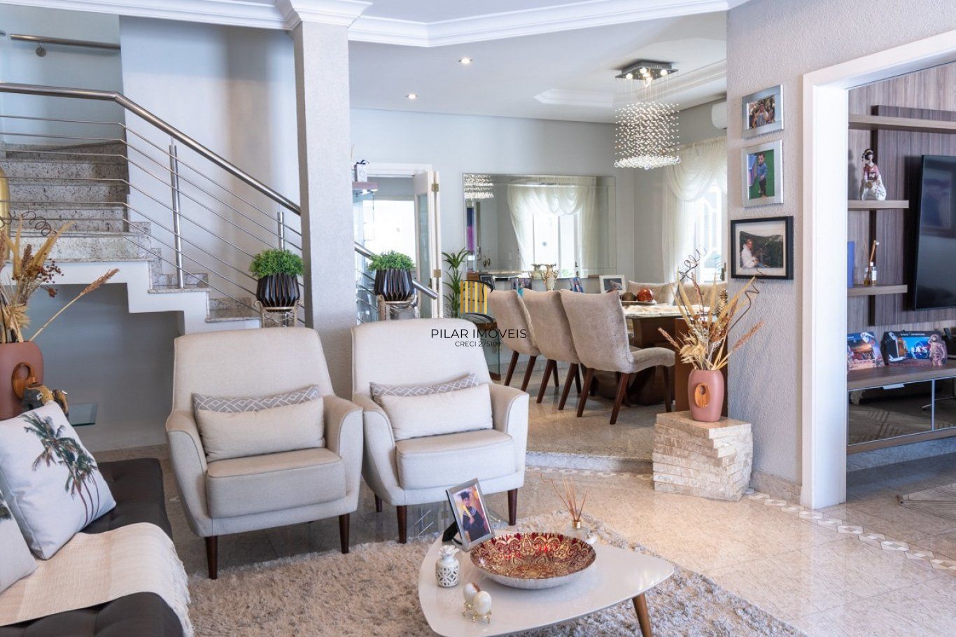 Casa Sobrado 3 dormitórios com suíte, piscina e sótão no Ecoville