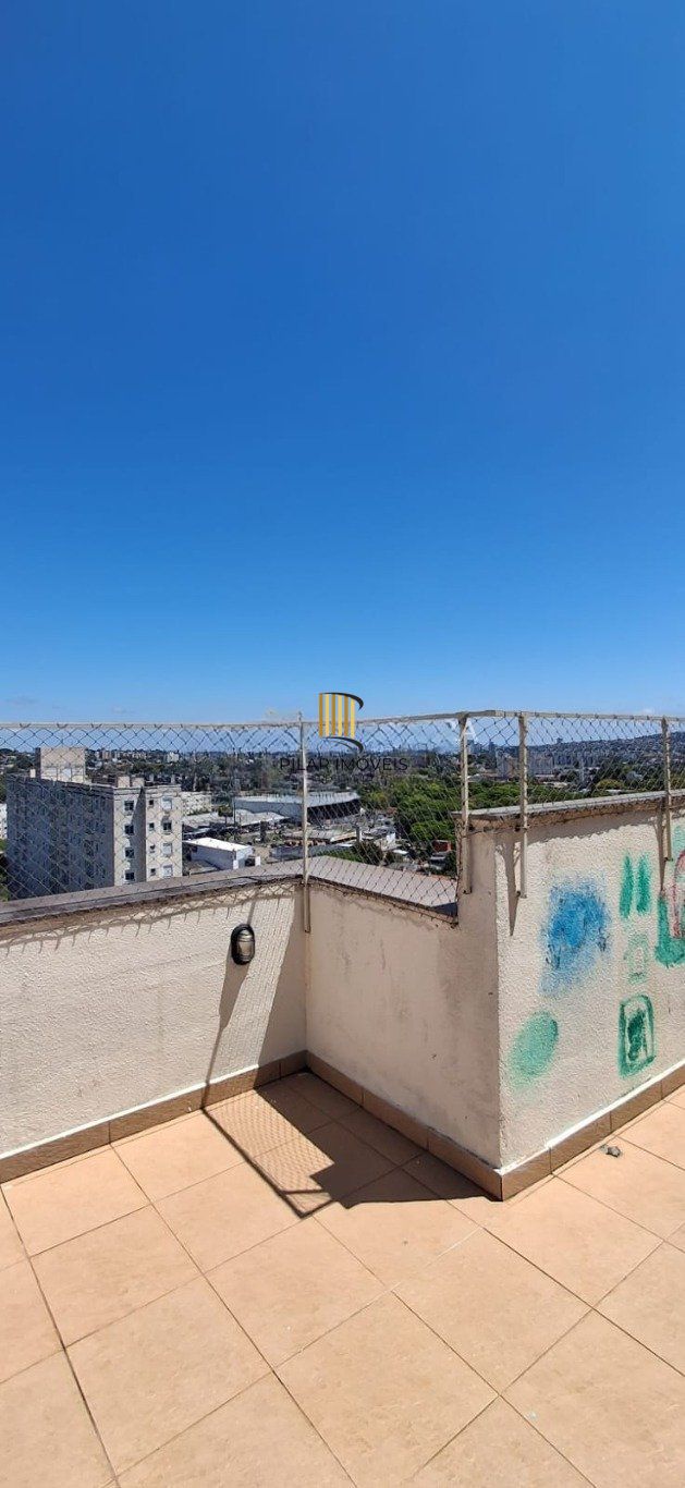 Cobertura com 3 quartos, 2 Vagas de garagem No Bairro Cavalhada.