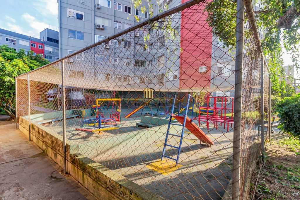 Apartamento 1 quarto, reformado e piscina no bairro Partenon