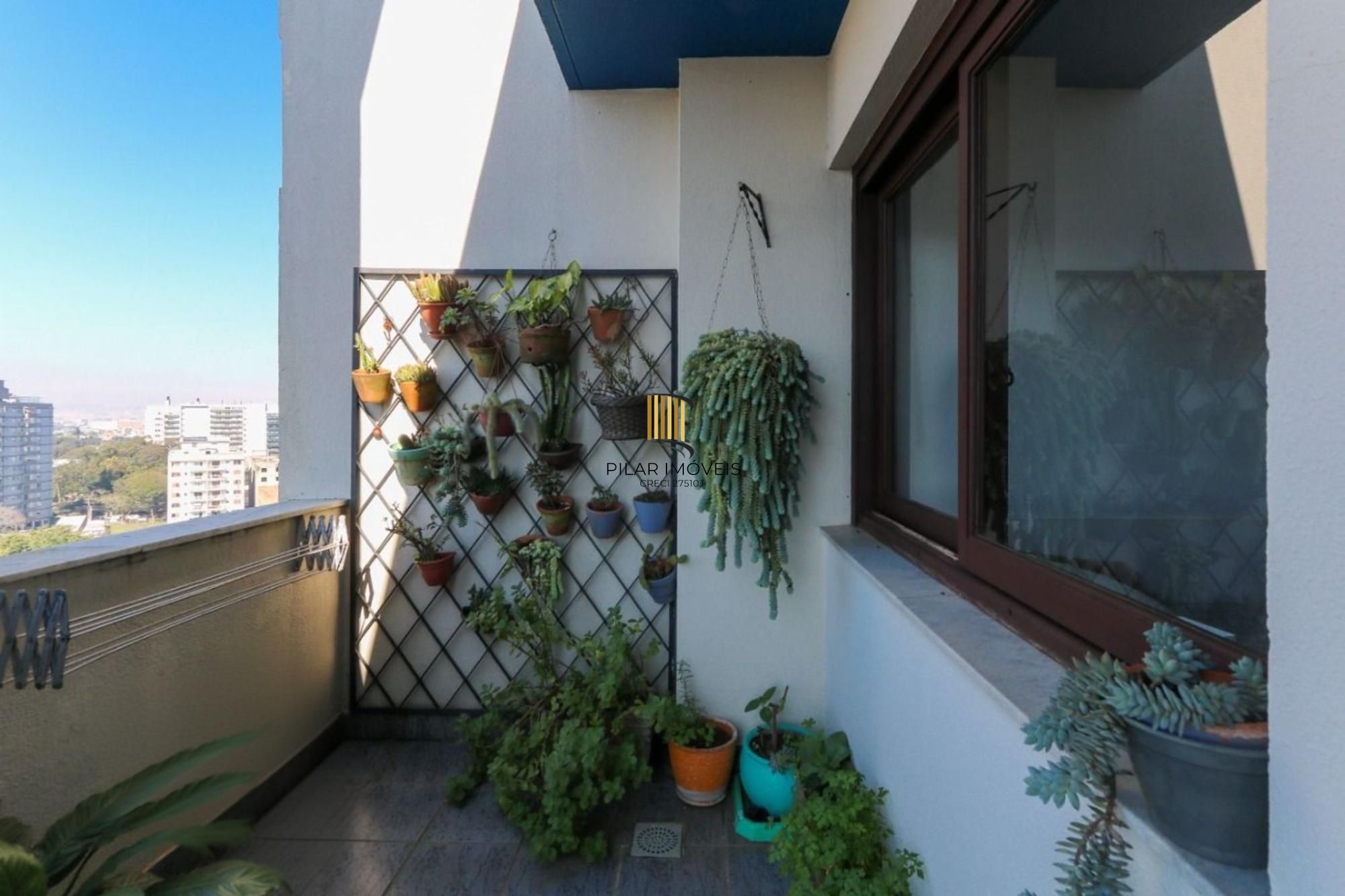 Apartamento 3 quartos, elevador e uma vaga de garagem em Canoas.