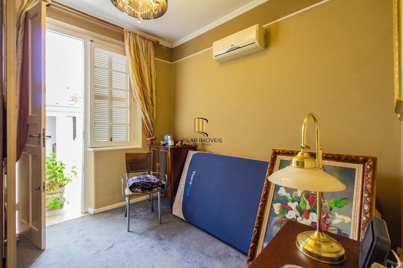 Casa semi mobiliada de 4 quartos bairro Floresta