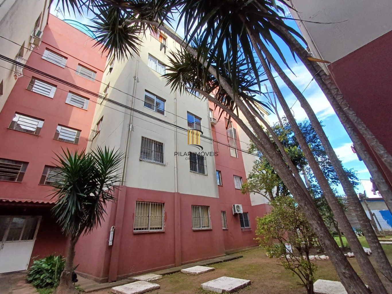 Apartamento de 2 dormitórios e 1 vaga de garagem em Canoas. - Pilar Imóveis