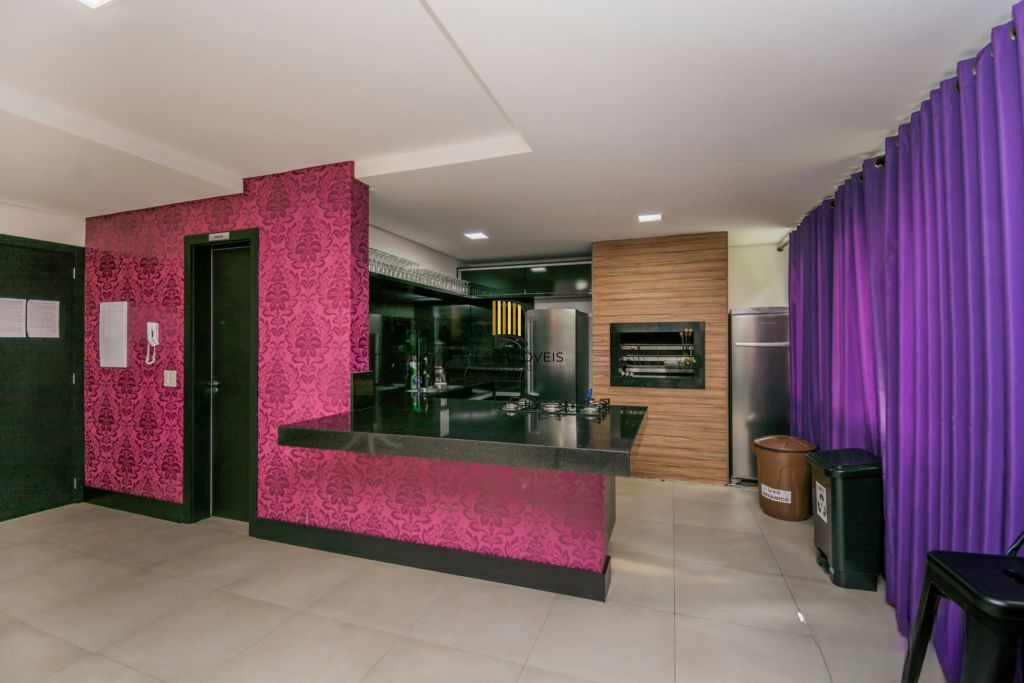 Apartamento 3 quartos, vaga, elevador e churrasqueira no bairro Petrópolis