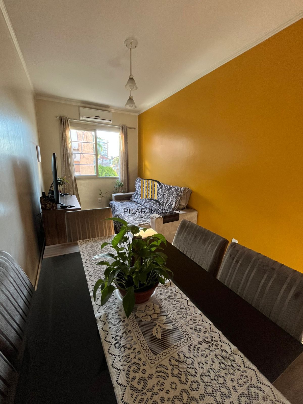 Apartamento com 2 quartos, 2 banheiros e sol da manhã no bairro Vila Ipiranga - Pilar Imóveis