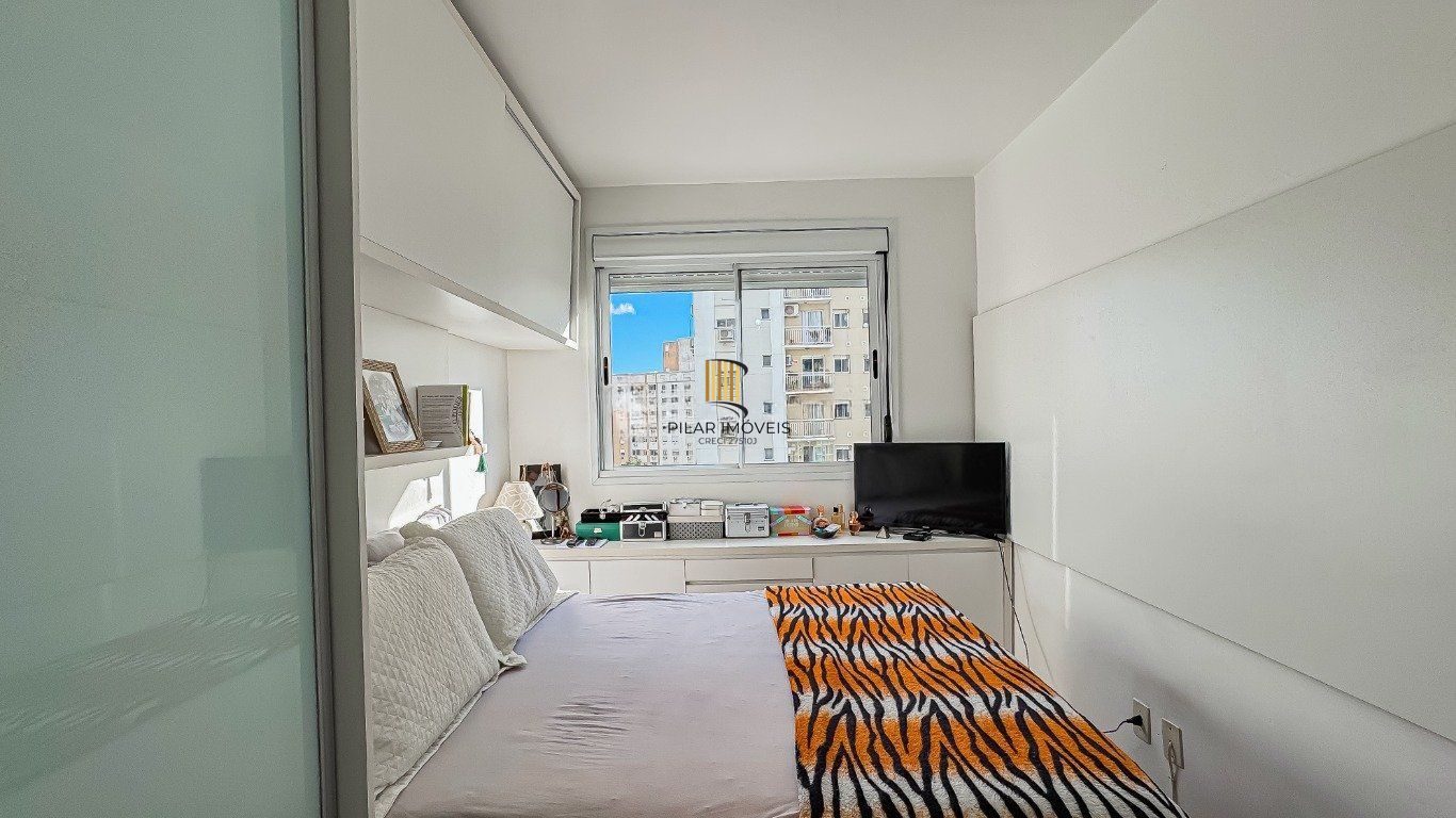 Apartamento com 2 quartos e 61m² à venda no Jardim Carvalhos em Porto Alegre.