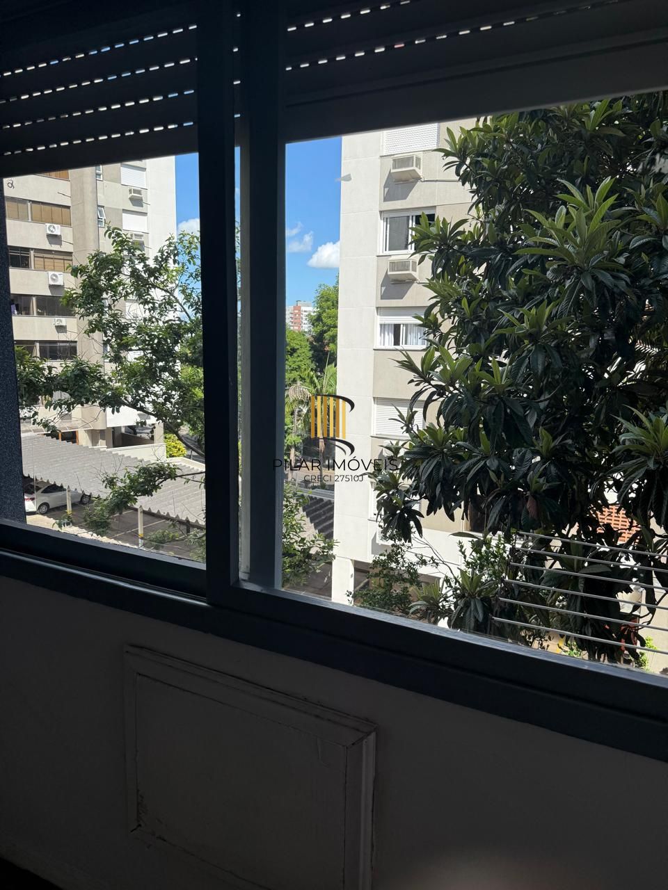 Apartamento 2 Dormitórios Reformado com Vaga na Vila Ipiranga