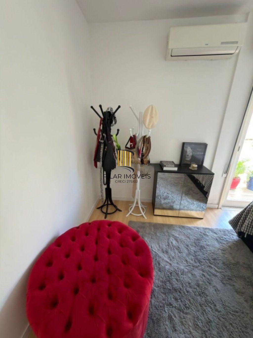 Apartamento 2 quartos mobiliado no Menino Deus