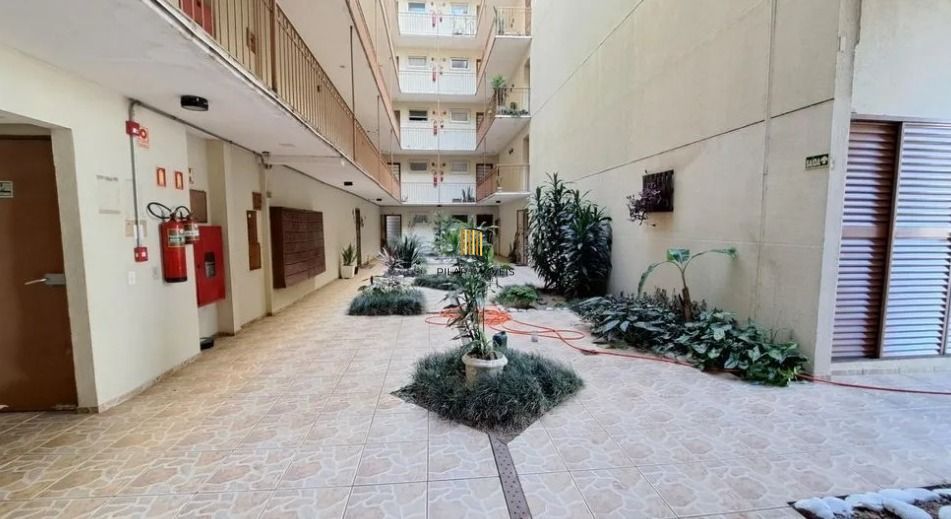Apartamento de 2 quartos, elevador e 1 vaga no bairro Sarandi