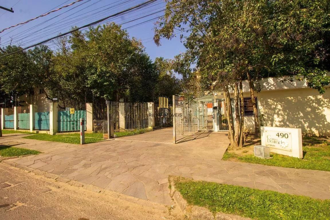 Apartamento 2 quarto, playground e salão de festa no bairro Abertas dos Morros