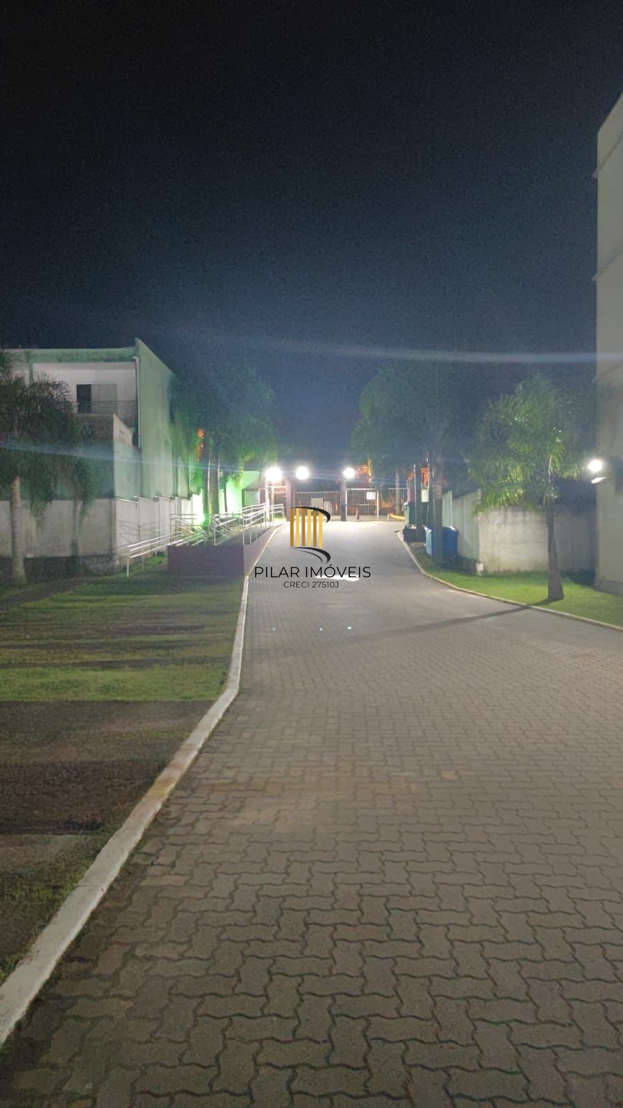Apartamento térreo com 2 quartos à venda em Gravataí