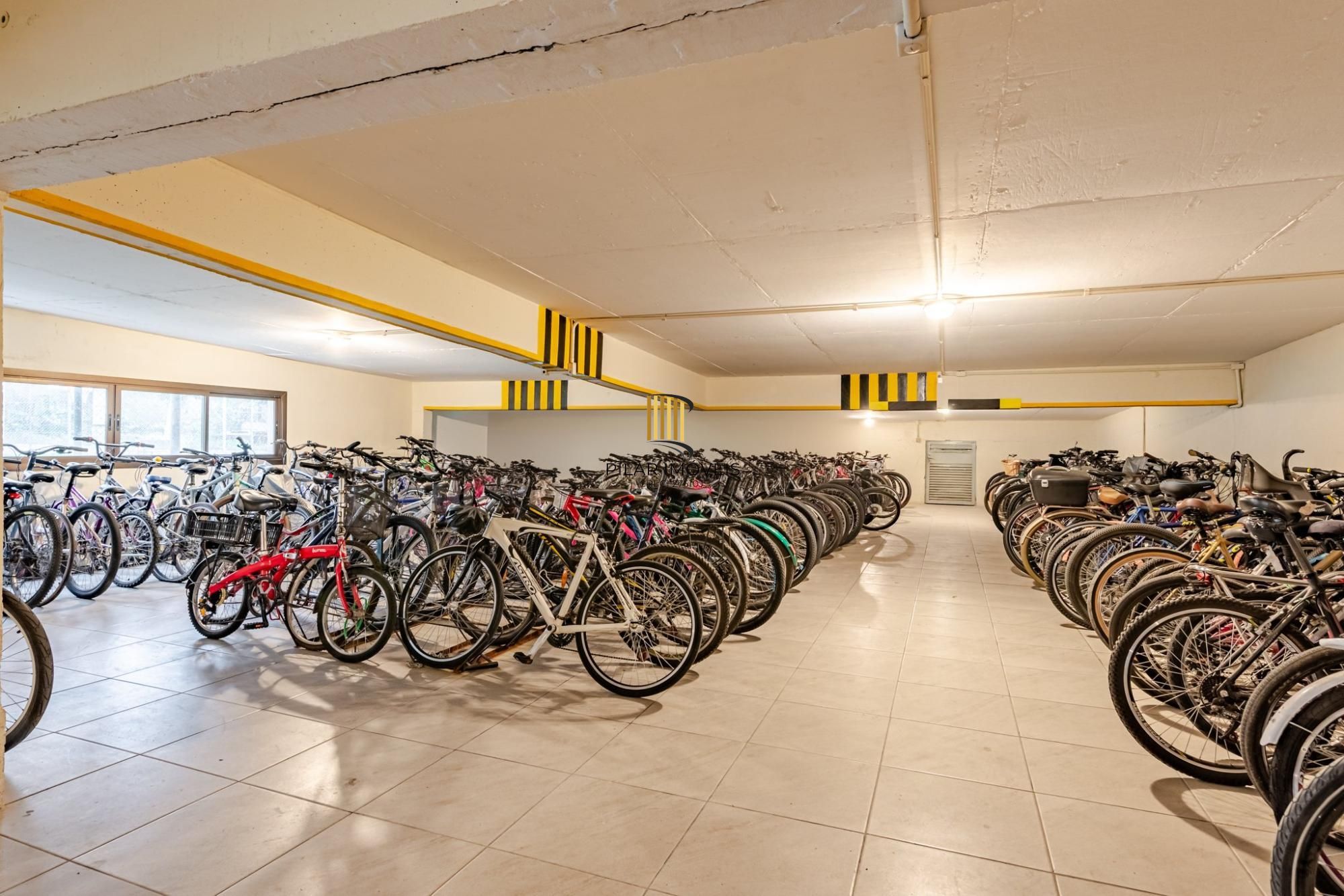 Apartamento de 3 dormitórios no bairro Menino Deus