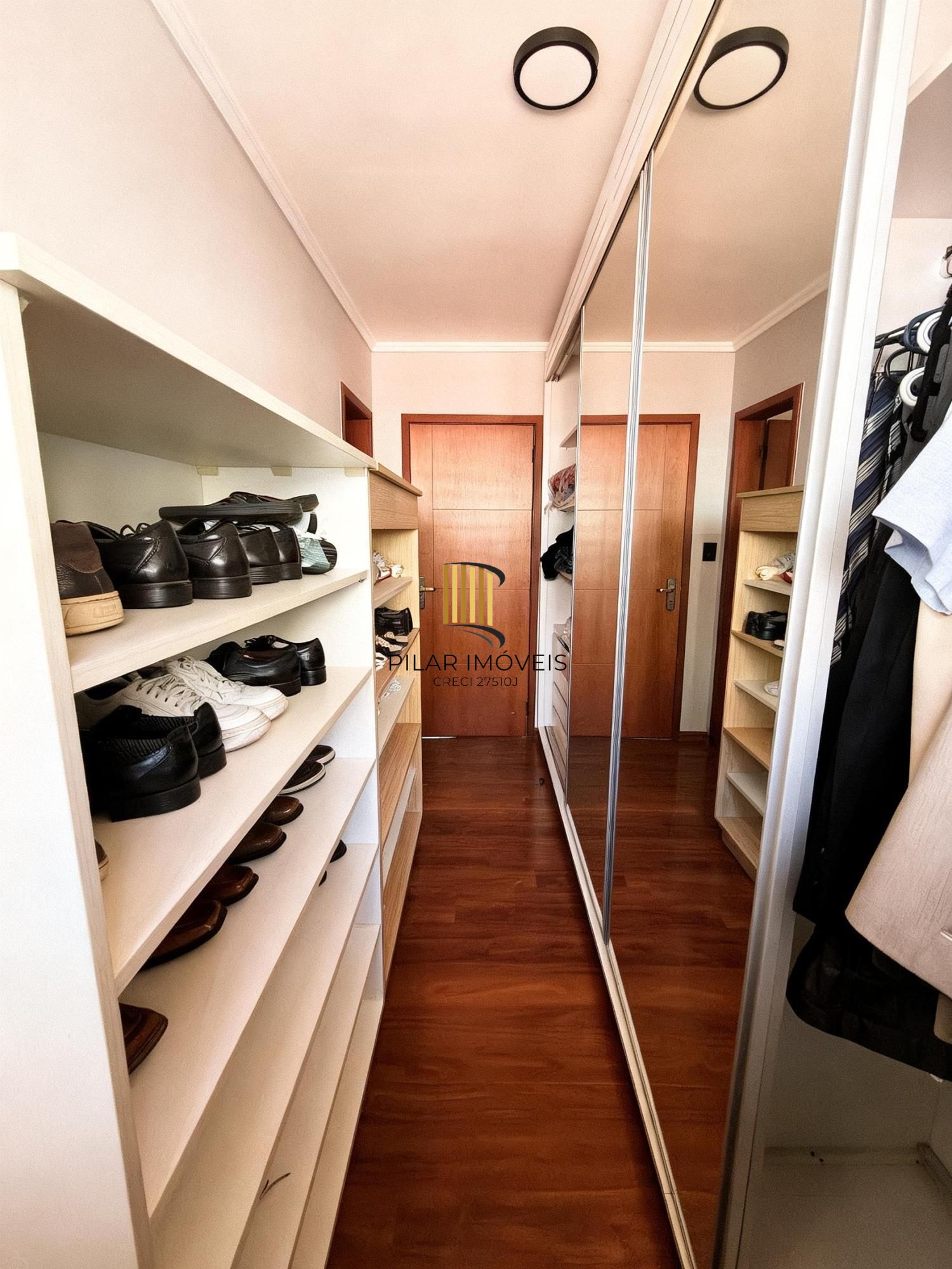 Casa com 4 quartos, piscina, vaga, churrasqueira e Sacada no bairro Jardim Itu