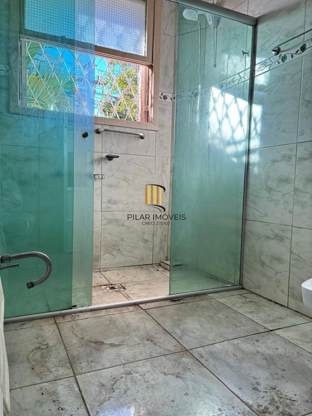 Apartamento à venda com 2 quartos 57 m²