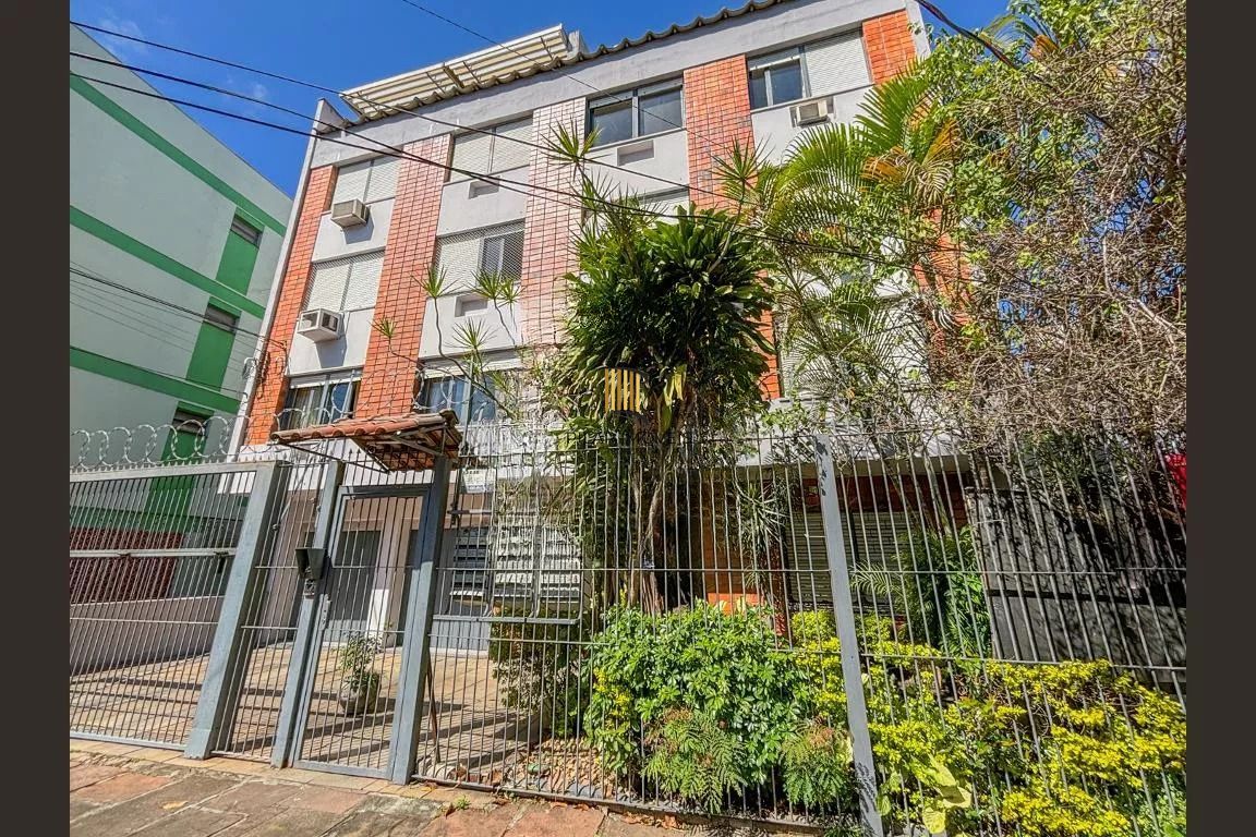 Apartamento 1 quarto, mobiliado e com 2 vagas de garagem no bairro Santana