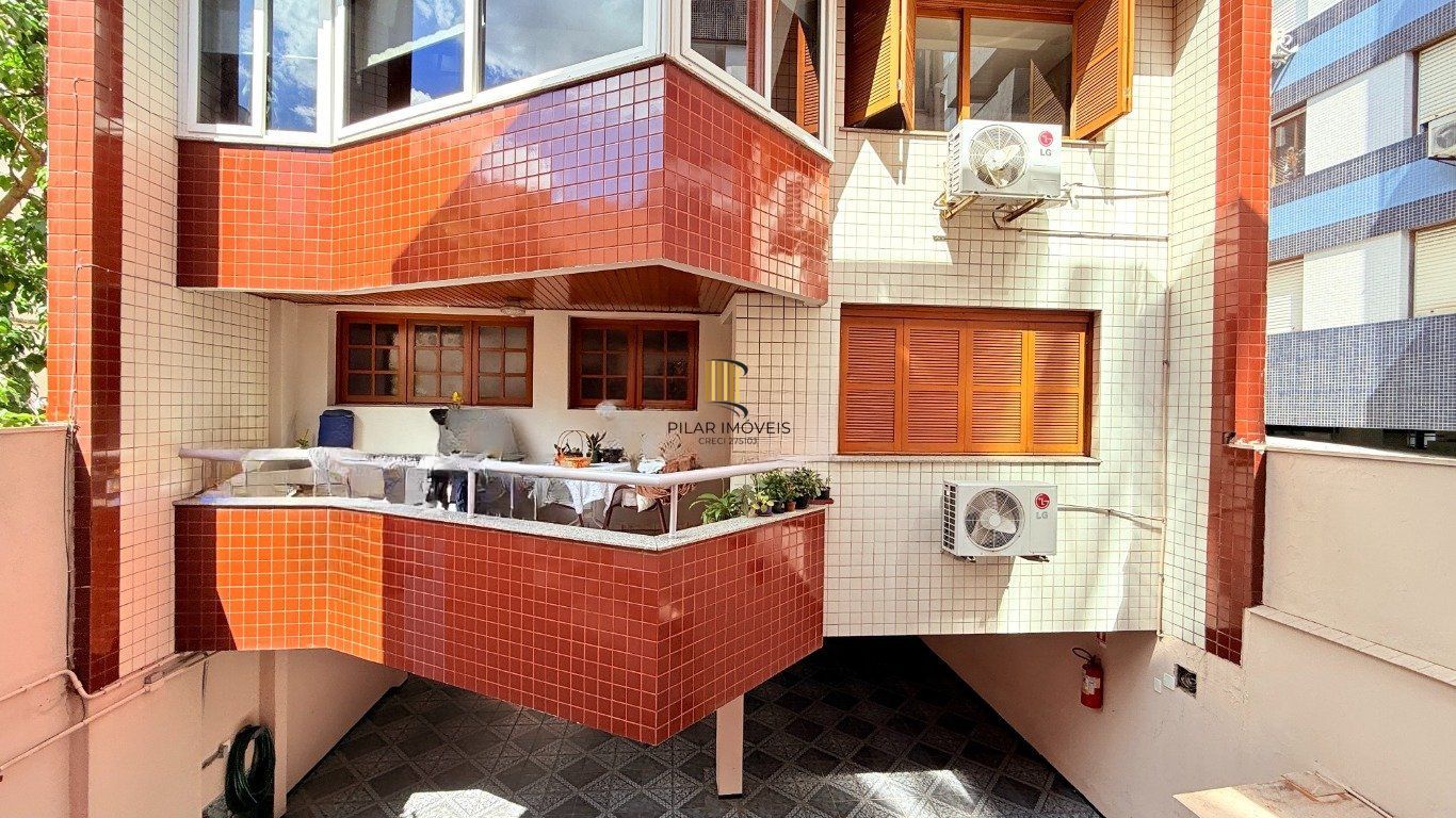 Apartamento com 3 dormitórios, 1 suíte e 268m² à venda em Higienópolis.