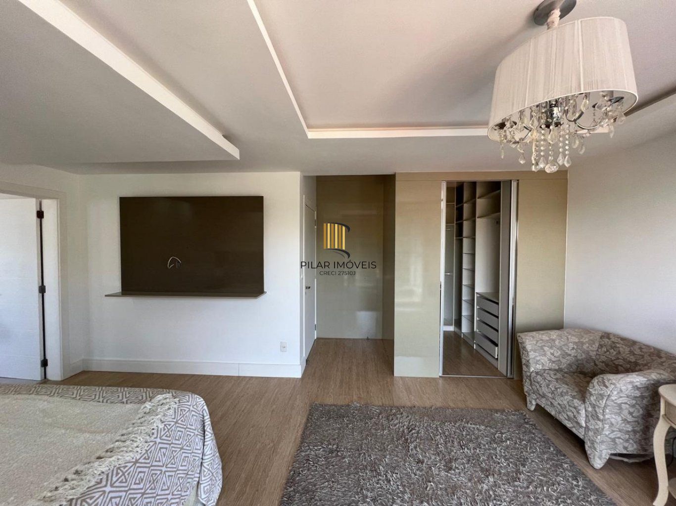 Casa semi mobiliada de 3 dormitórios bairro Cascata