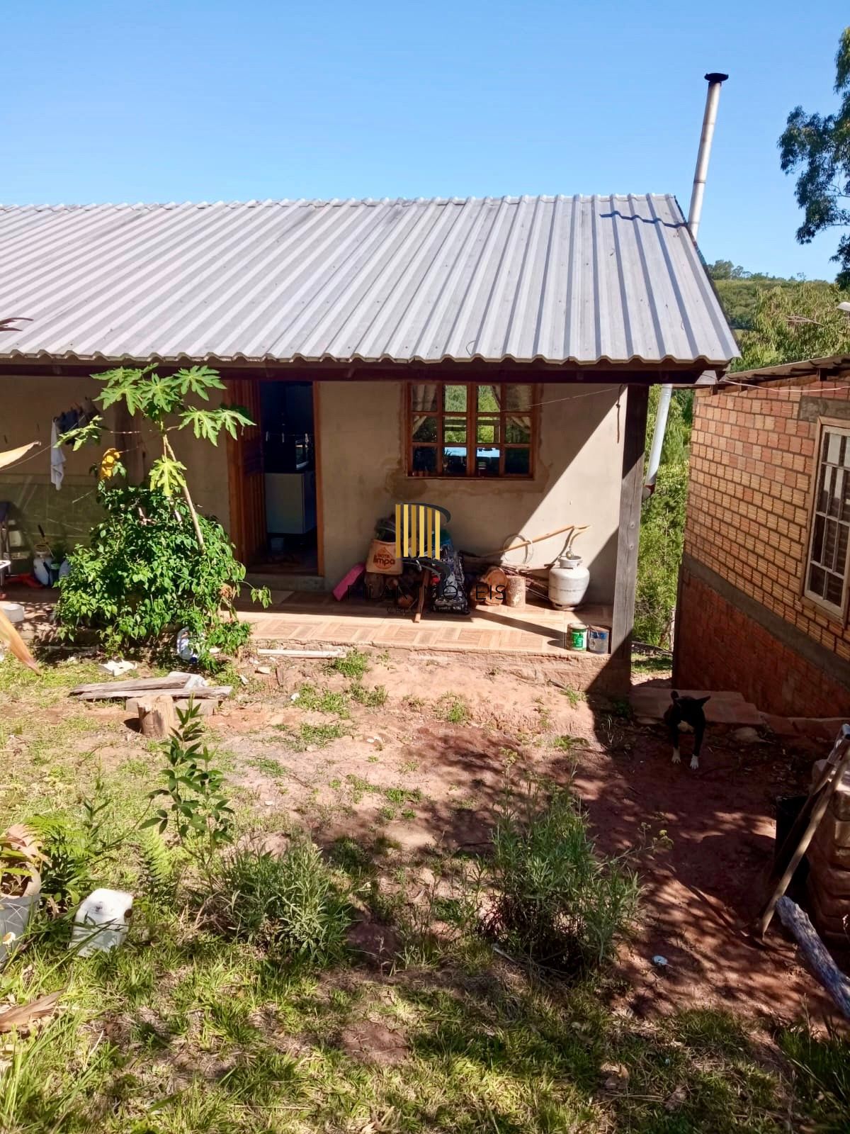 Chácara com Sobrado de 144m2, 2 dormitórios em Mato Fino, Gravataí