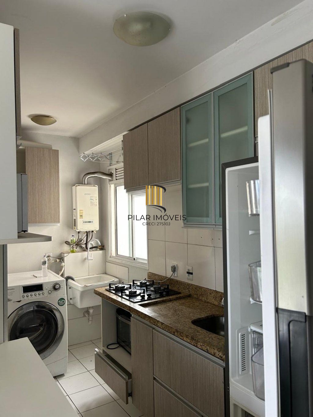 Apartamento com 3 quartos, vaga de garagem e elevador No Bairro Morro Santana