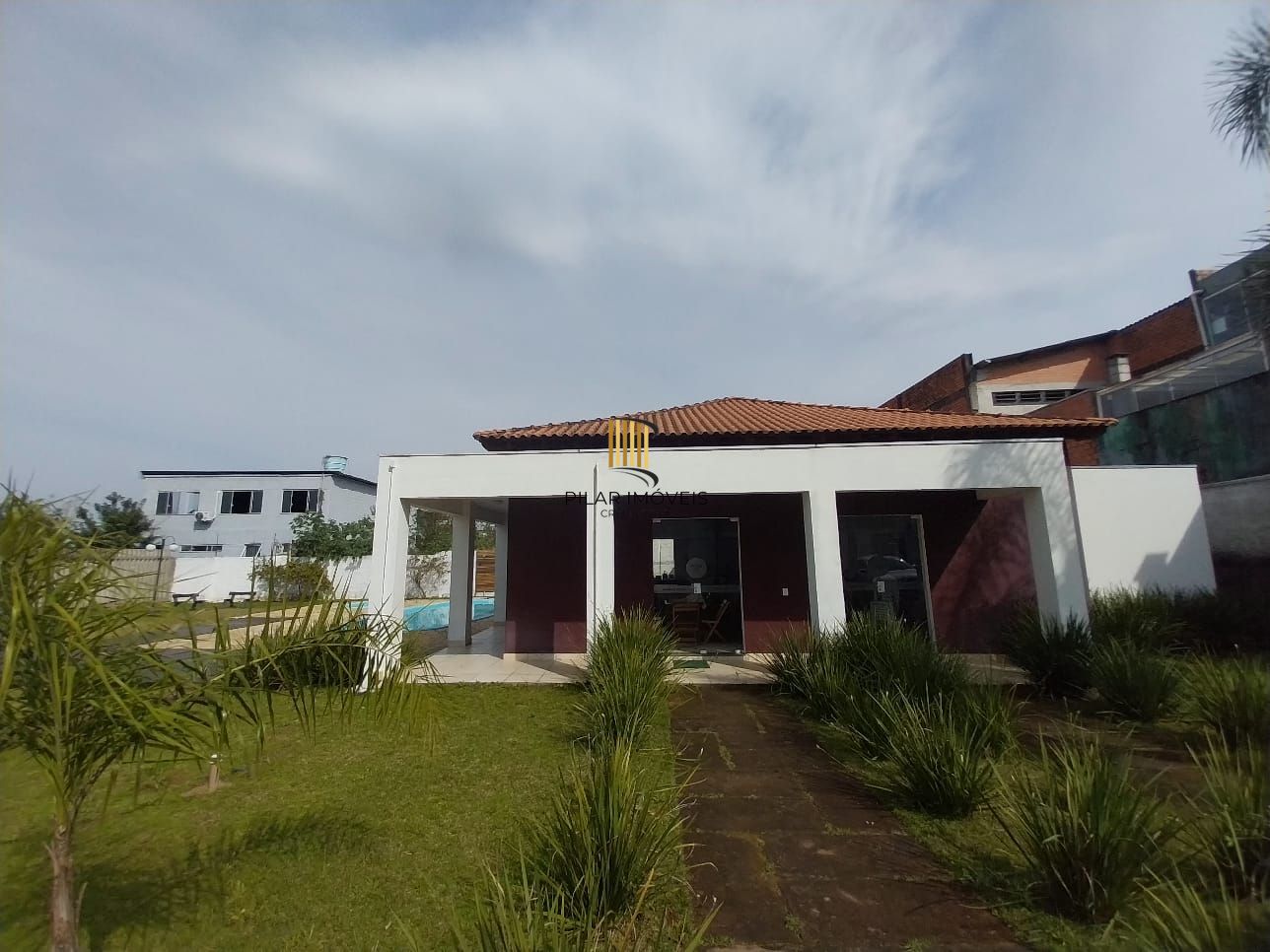 Apartamento térreo com 2 quartos à venda em Gravataí