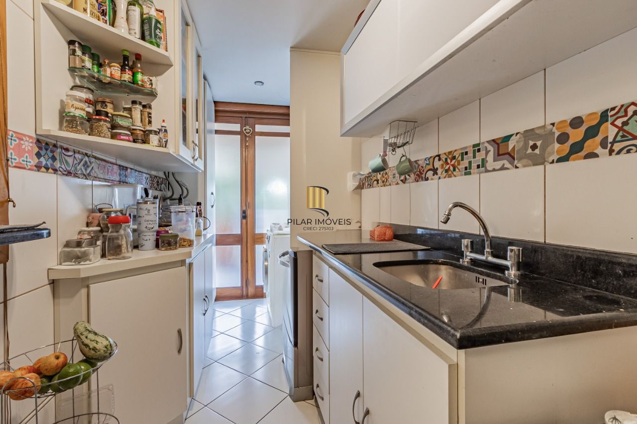 Apartamento 2 Dormitórios, Suíte, Elevador e 2 vagas no Tristeza