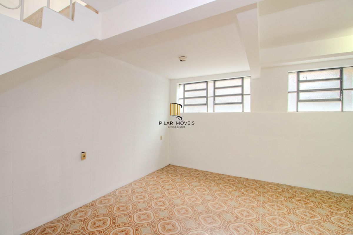 Casa com 3 dormitórios no Bairro Jardim Floresta