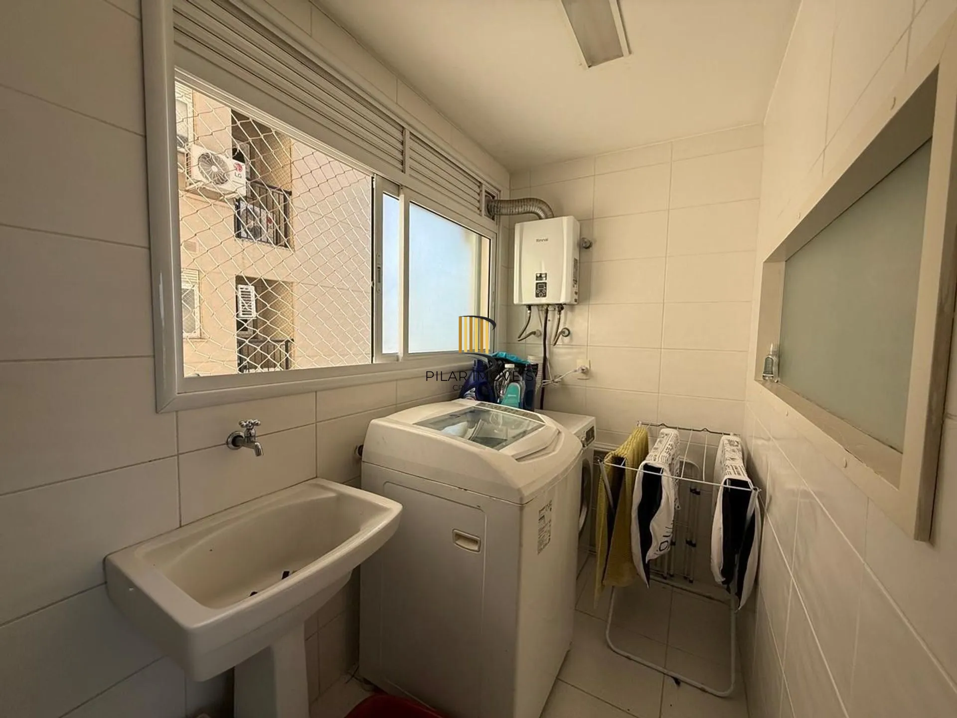 Apartamento de 2 dormitórios, 1 suíte, 2 vagas e 94m² no Jardim Europa.